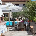 Lovely In With Wifi * Pula