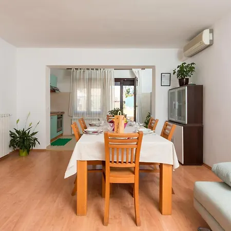 Lovely In With Wifi Apartment *